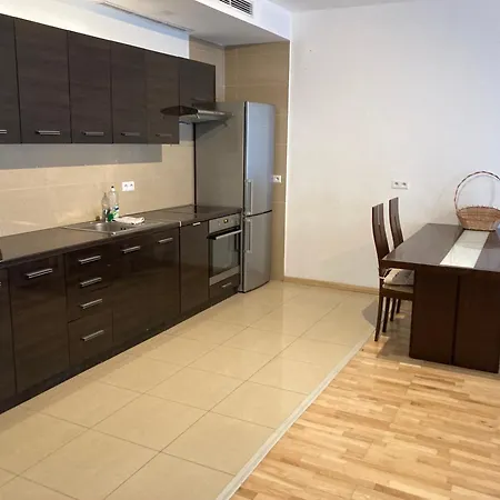 Platinum Towers With Parking Appartement