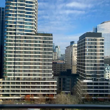 Platinum Towers With Parking *