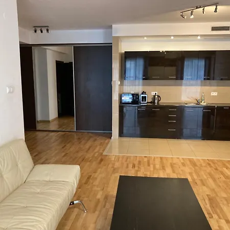 דירה Platinum Towers With Parking