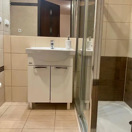 Platinum Towers With Parking *