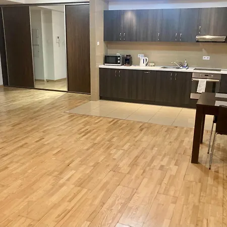 Platinum Towers With Parking *