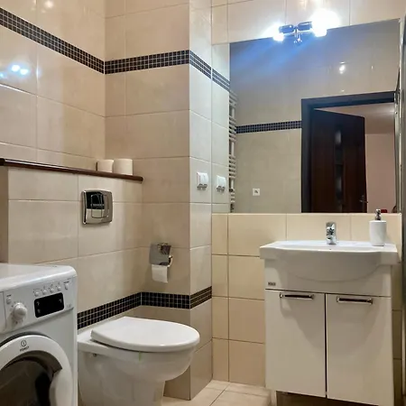 Platinum Towers With Parking Apartmán