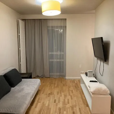 Platinum Towers With Parking *